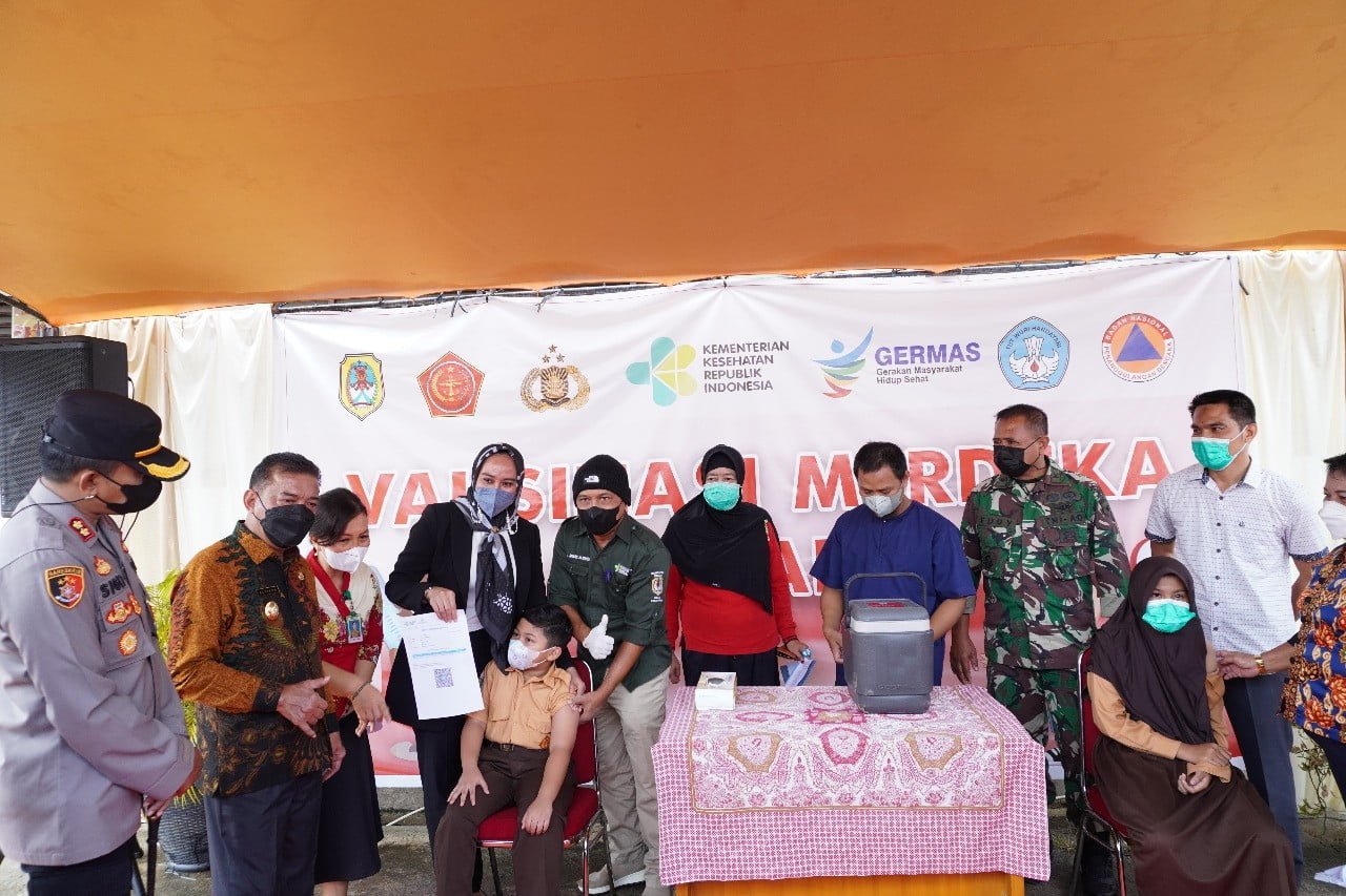 Wakil Bupati Melawi Launching Vaksinasi Merdeka Anak di Kabupaten Melawi