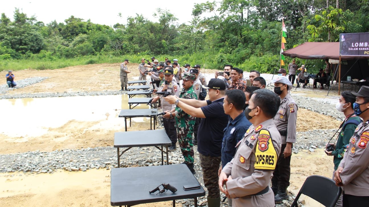 Bupati Hadiri Kejuaraan Menembak Polres Melawi