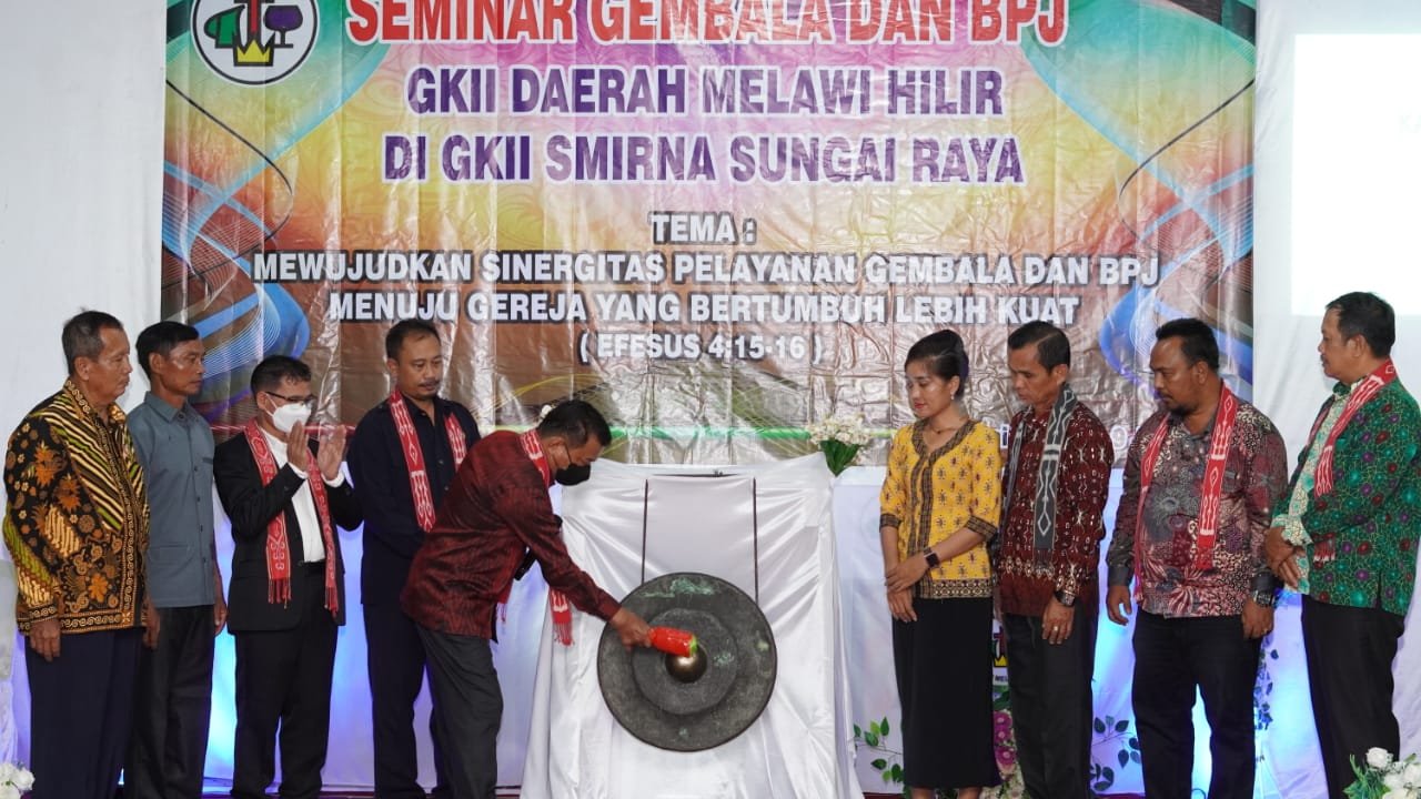 Wakil Bupati Buka Kegiatan Seminar Gembala dan BPJ GKII Daerah Melawi Hilir