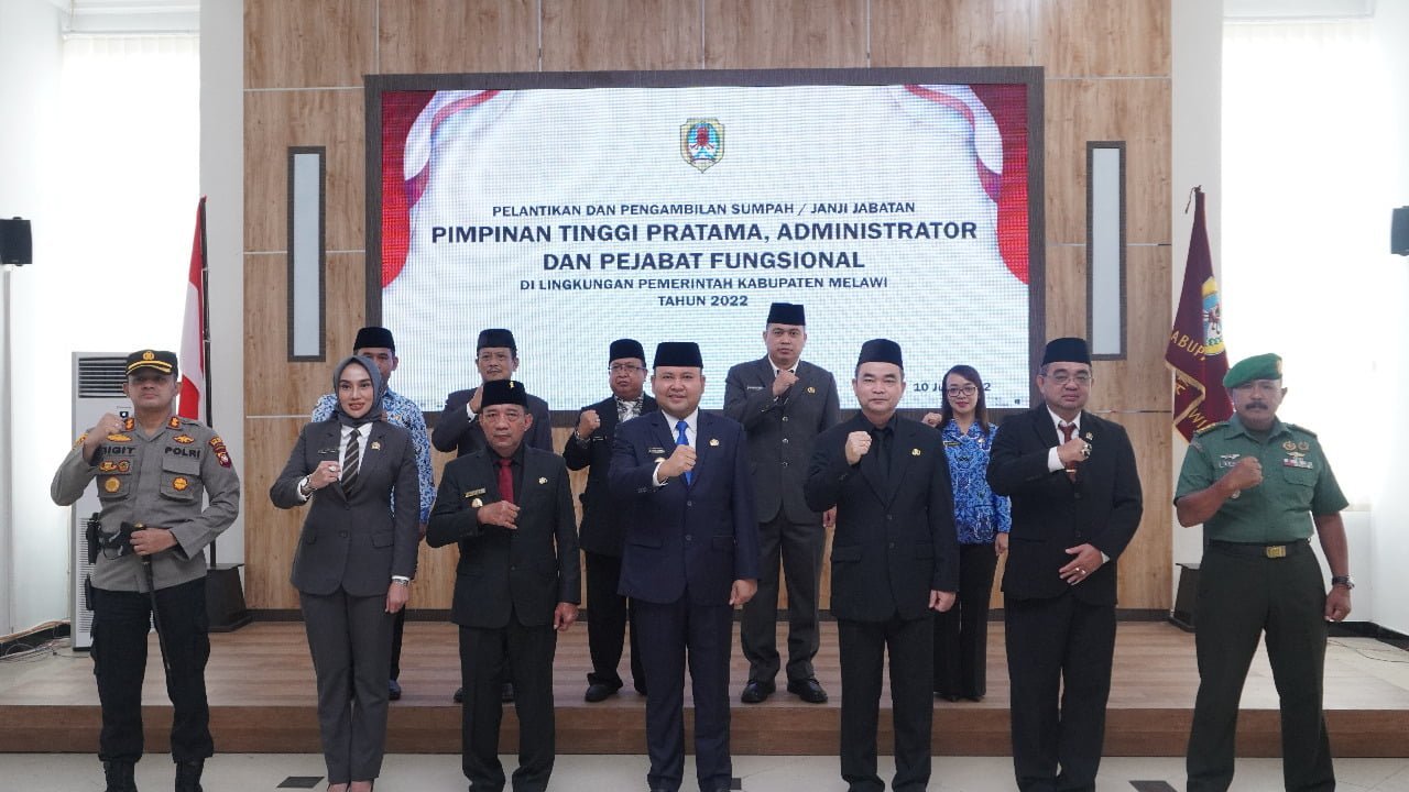 Bupati Lantik Pejabat Pimpinan Tinggi Pratama, Pejabat Administrator, dan Pejabat Fungsional