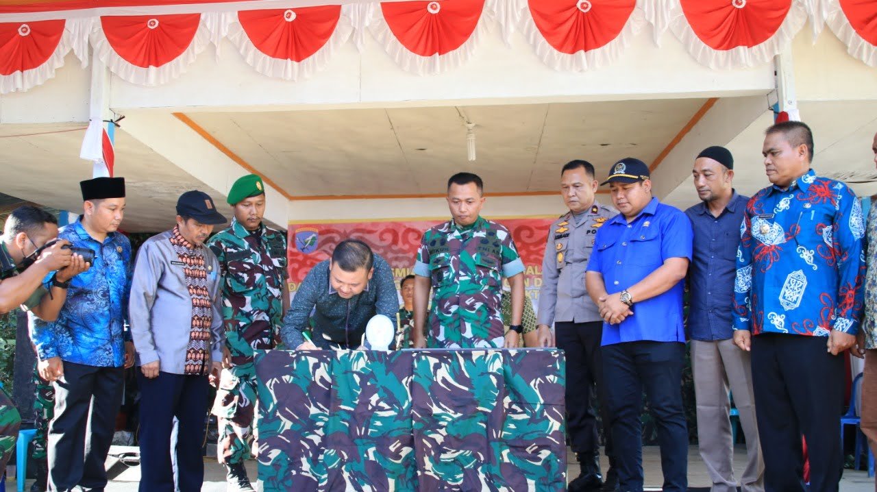 Bupati Melawi Apresiasi Karya Bakti TNI Satkowil Tahunan Angkatan 2022 Kodim 1205/Sintang