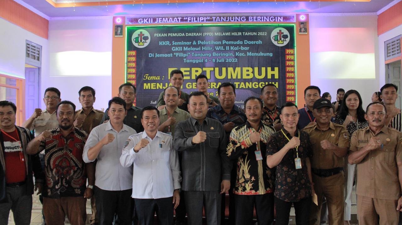 Bupati Melawi Buka Kegiatan KKR dan Seminar Pemuda Daerah Melawi Hilir
