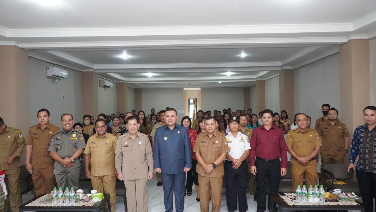 Bupati Melawi Buka Seminar Umum STTE Pontianak