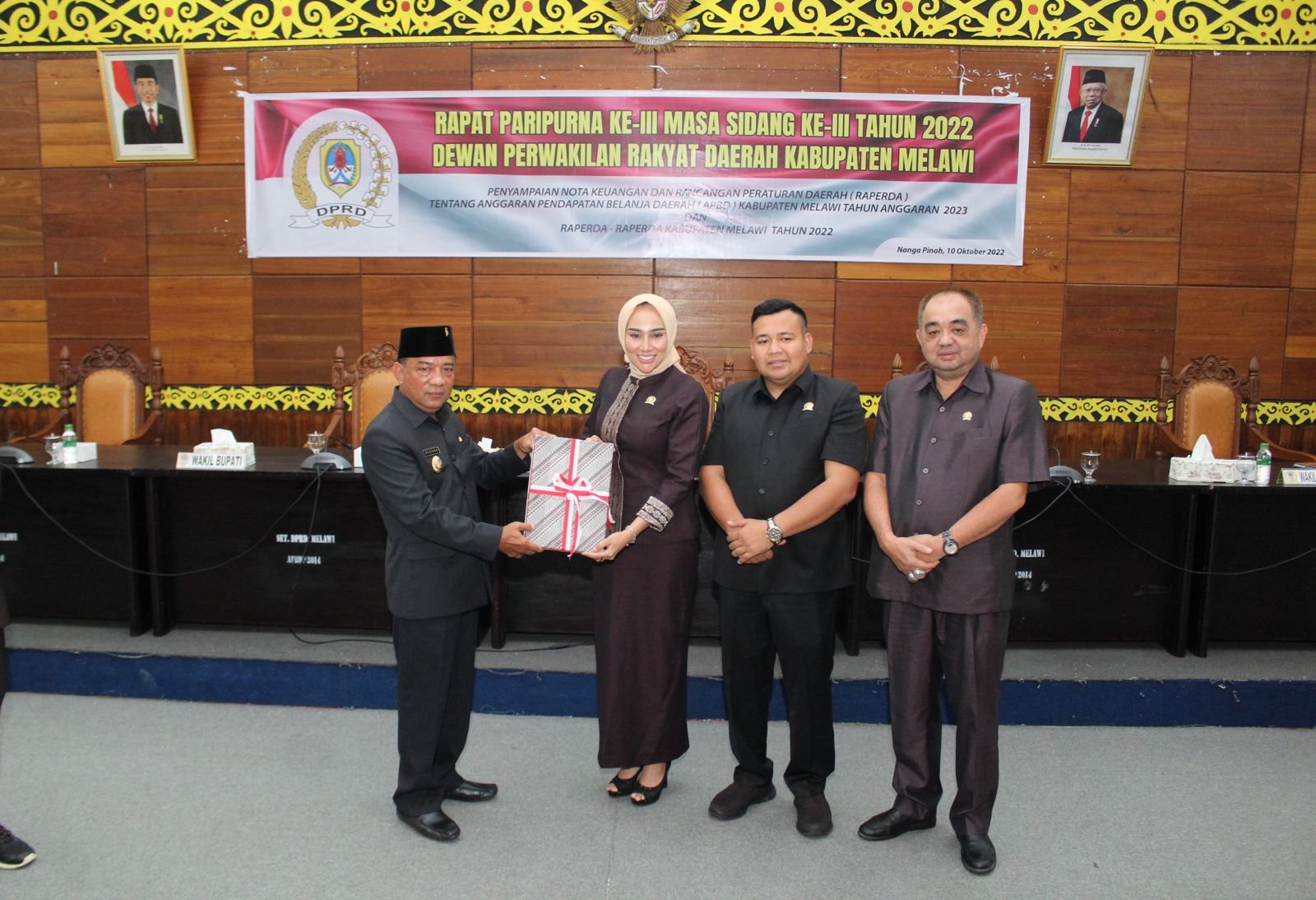 Wakil Bupati Melawi Sampaikan Nota Keuangan dan RAPBD Tahun 2023