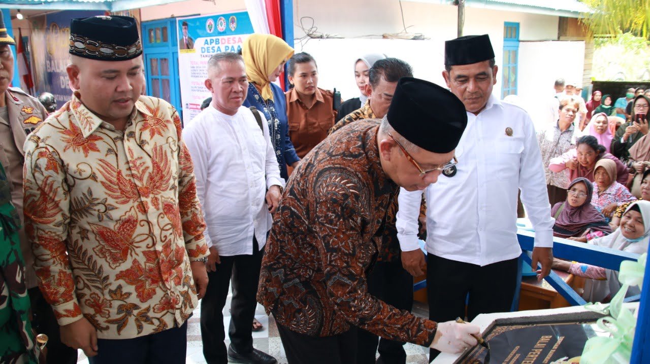 Balai Pertemuan Desa Paal, Kecamatan Nanga Pinoh Diresmikan