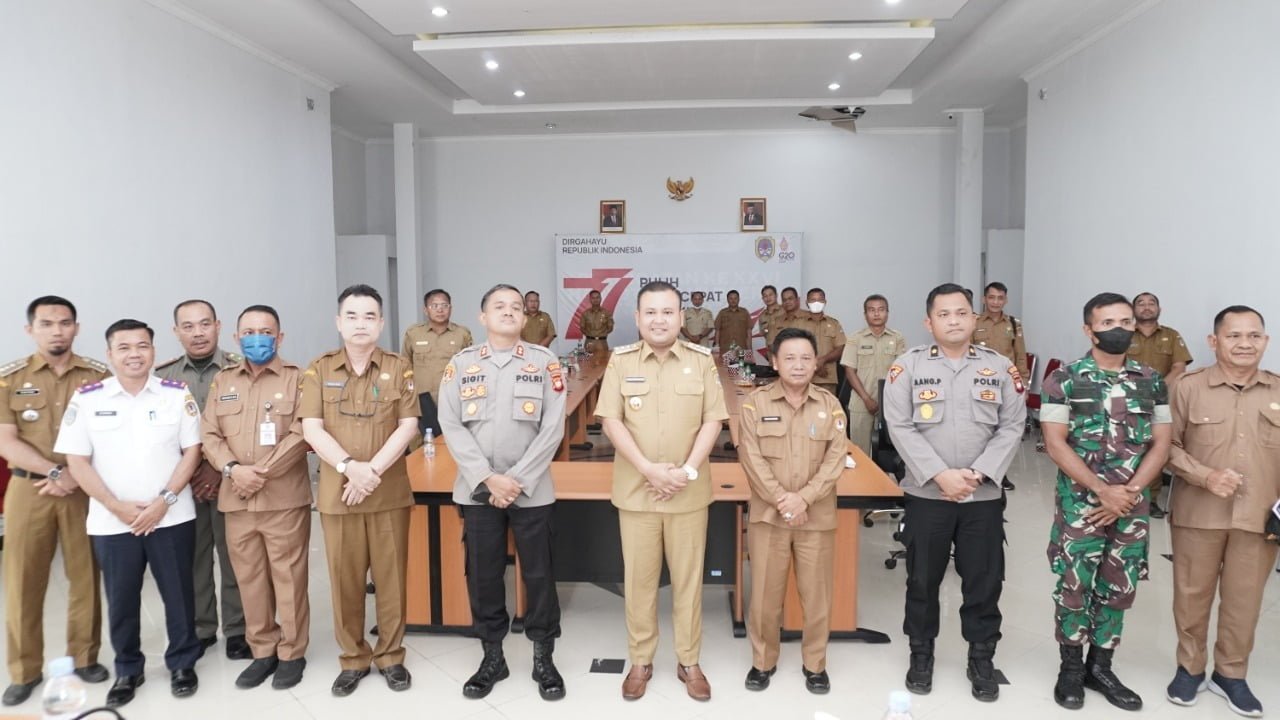 Bupati Melawi Pimpin Rapat Koordinasi Panitia Pemilihan Kepala Desa Kabupaten Melawi