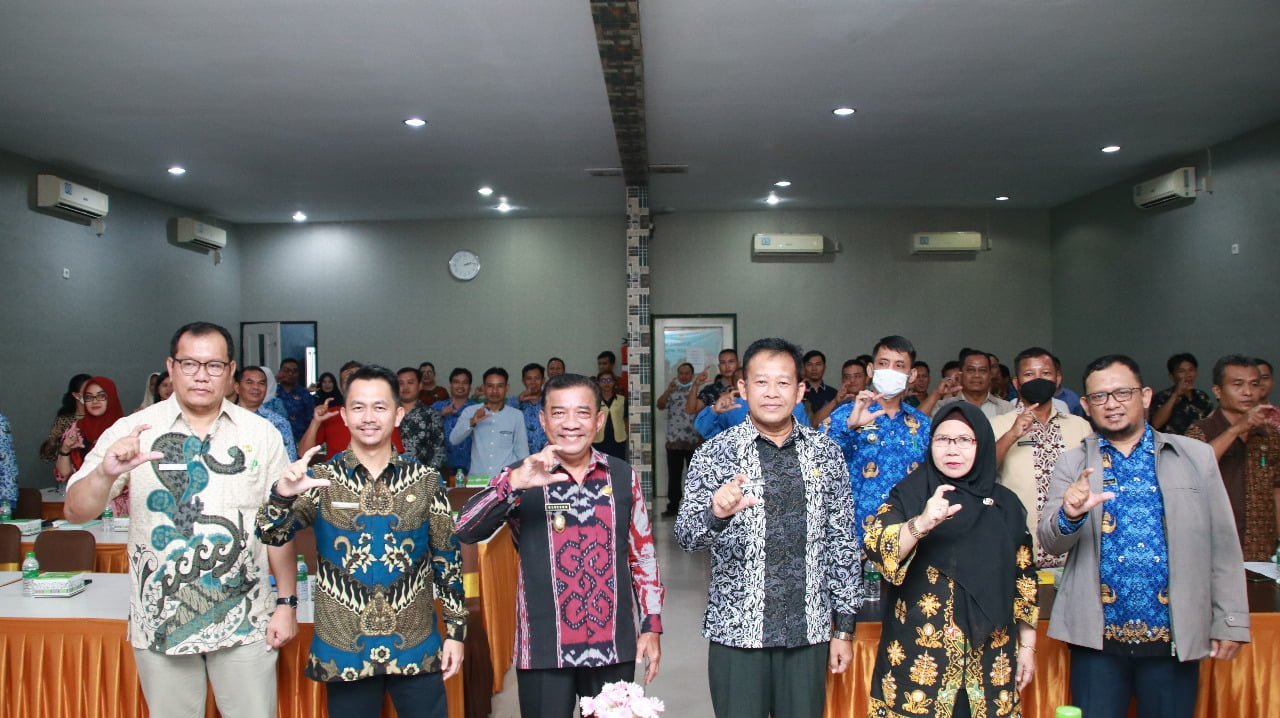 Wakil Bupati Buka Sosialisasi Regulasi Stunting di Kabupaten Melawi