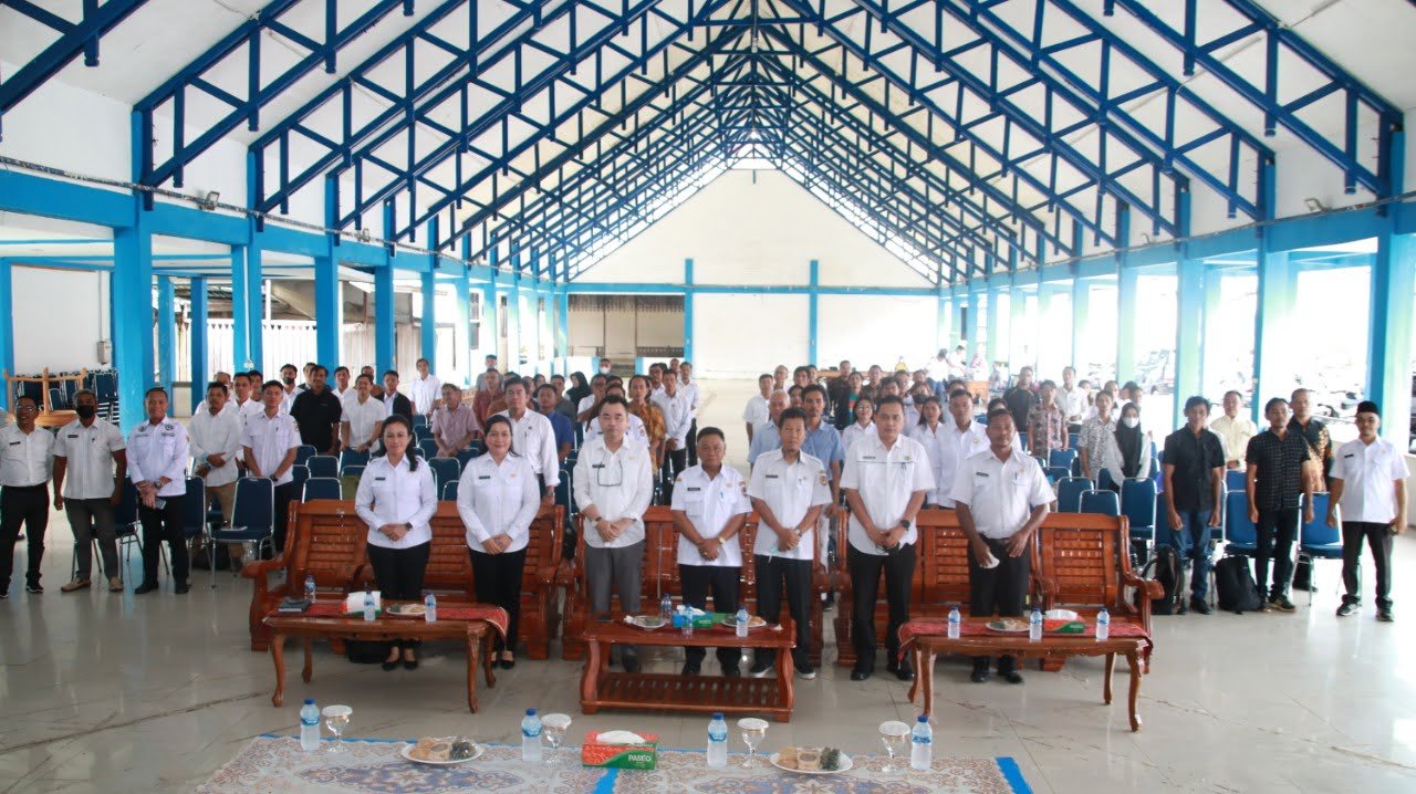 Sekda Buka Kegiatan Fasilitasi Penyusunan Produk Hukum Desa se-Kabupaten Melawi