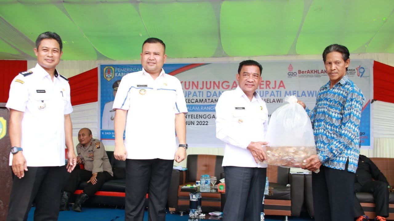 Bupati dan Wakil Bupati Kunjungan Kerja ke Kecamatan Sayan