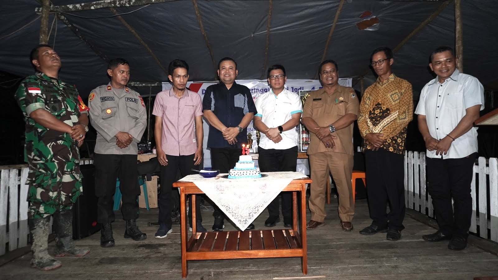 Bupati Melawi Hadiri Perayaan HUT ke-15 Desa Nyangau, Kecamatan Ella Hilir