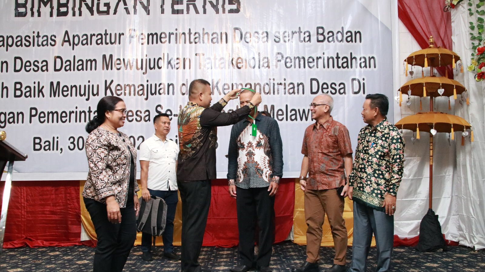 Bupati Melawi Ajak Kepala Desa Berkolaborasi Membangun Kabupaten Melawi