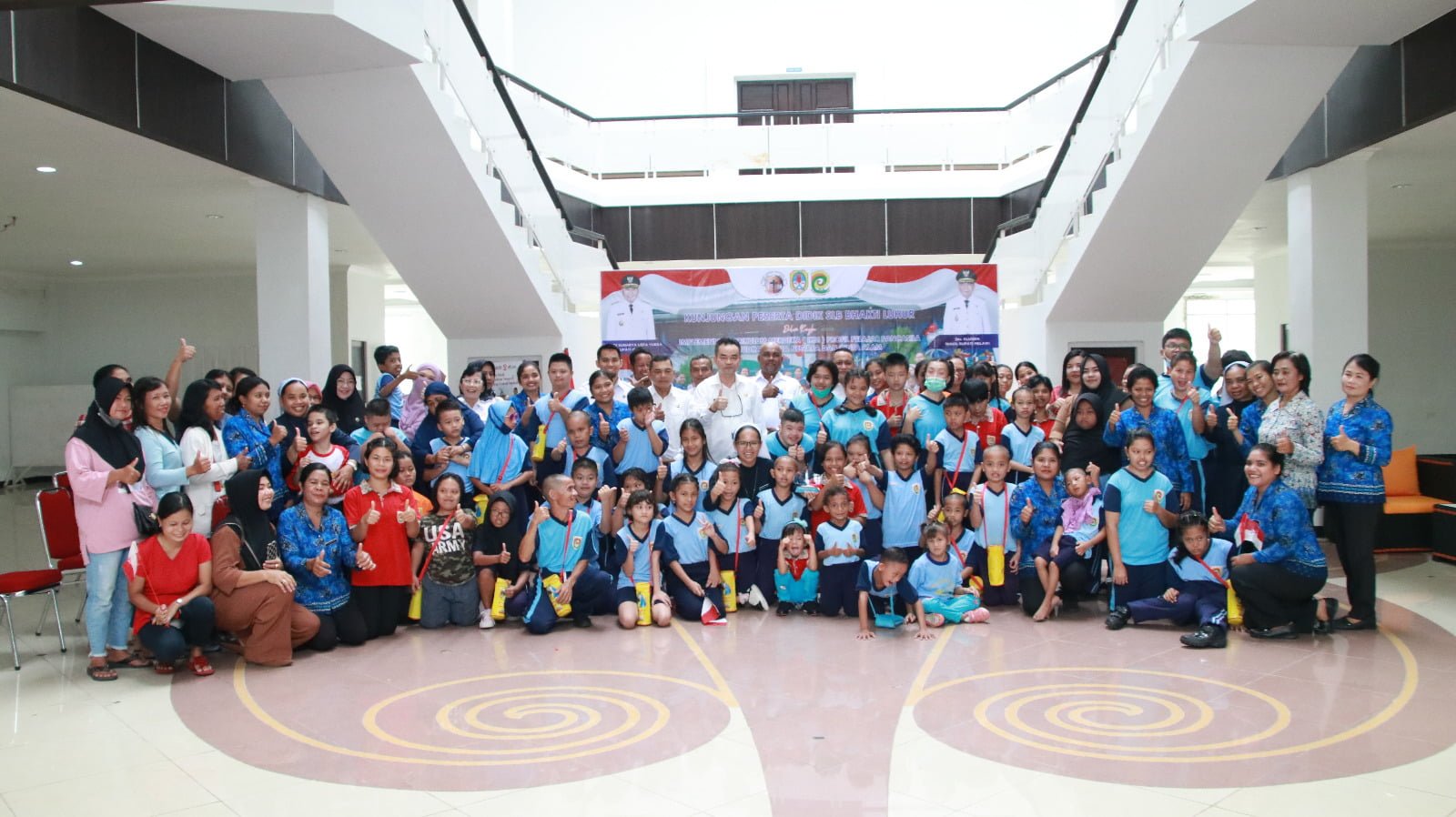 Sekda Melawi Sambut Kunjungan Peserta Didik SLB Bhakti Luhur