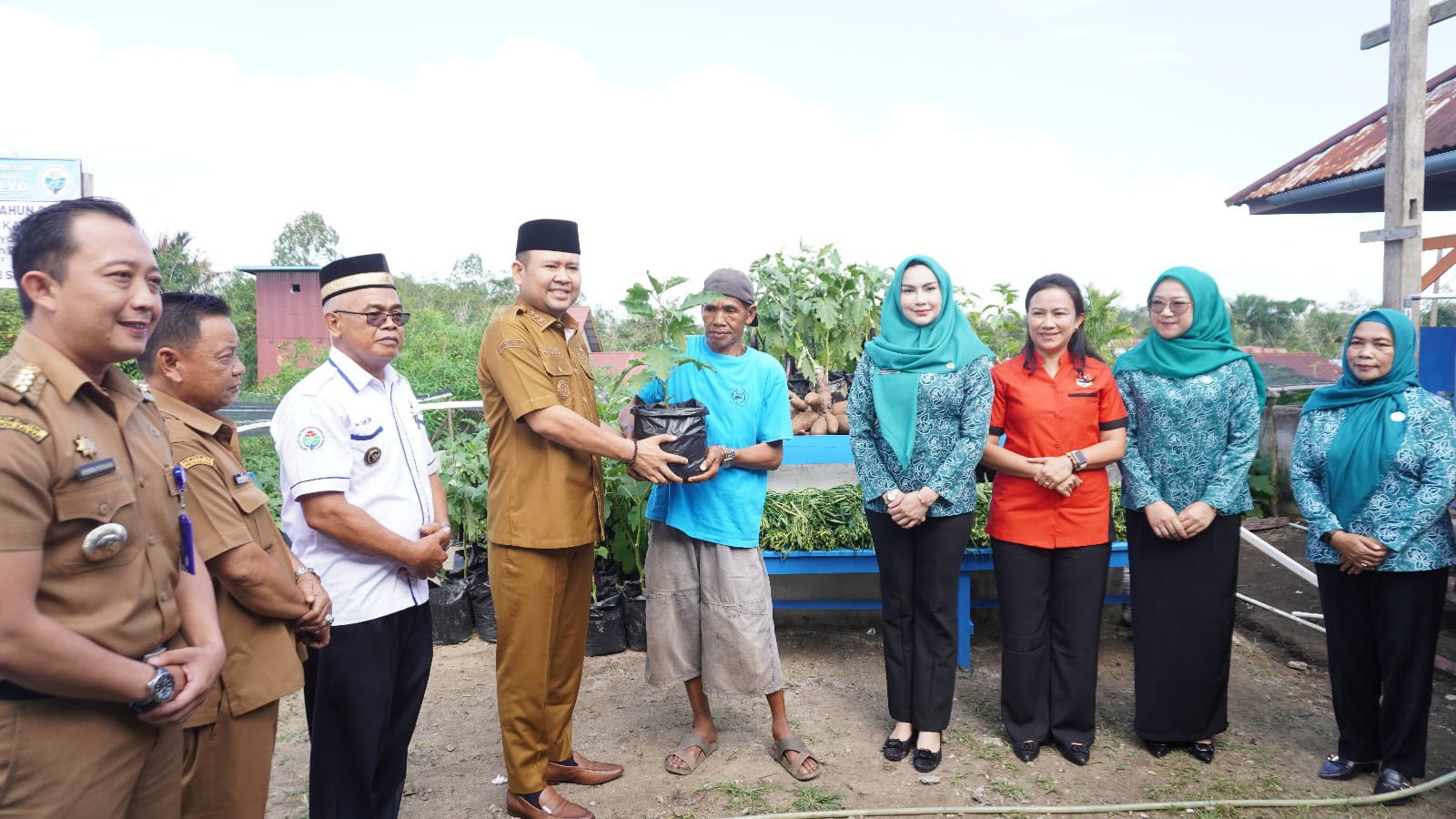 Bupati Melawi Apresiasi Program Ketahanan Pangan Desa Sidomulyo