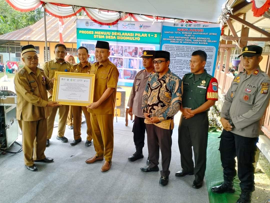 Bupati Melawi Hadiri Deklarasi ODF Desa Sidomulyo, Kecamatan Nanga Pinoh
