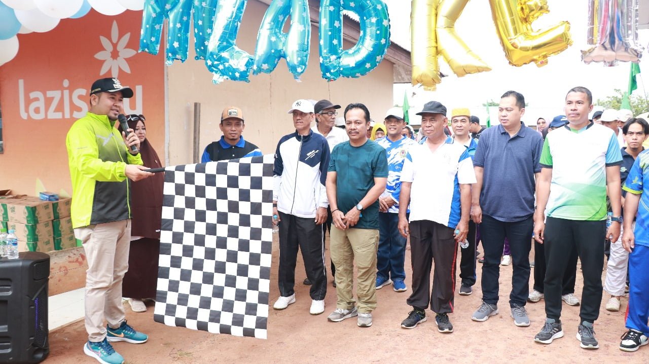 Bupati Melawi Hadiri Jalan Sehat Peringatan Milad Muhammadiyah ke-111