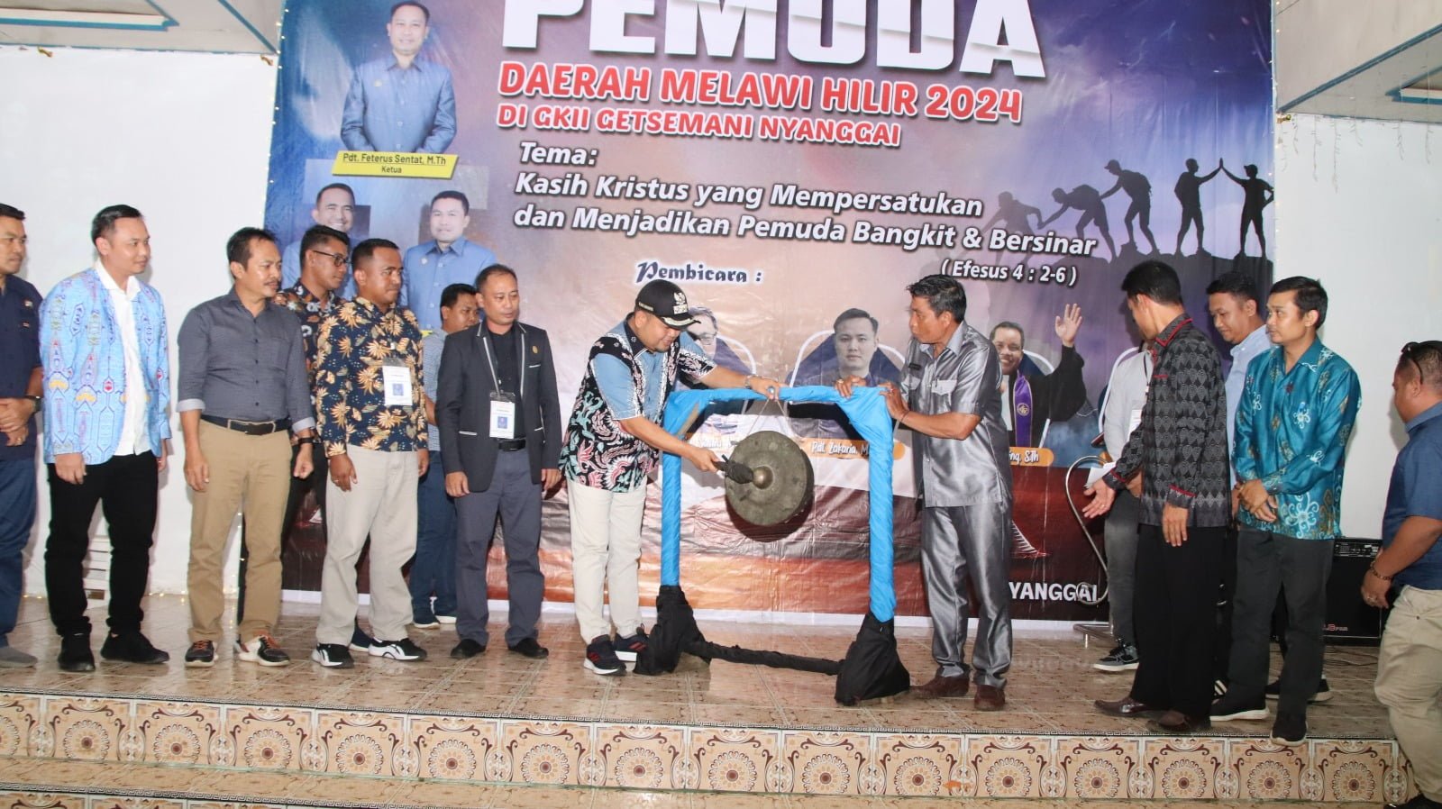 Bupati Melawi Buka Pekan Pemuda Daerah GKII Melawi Hilir Tahun 2024